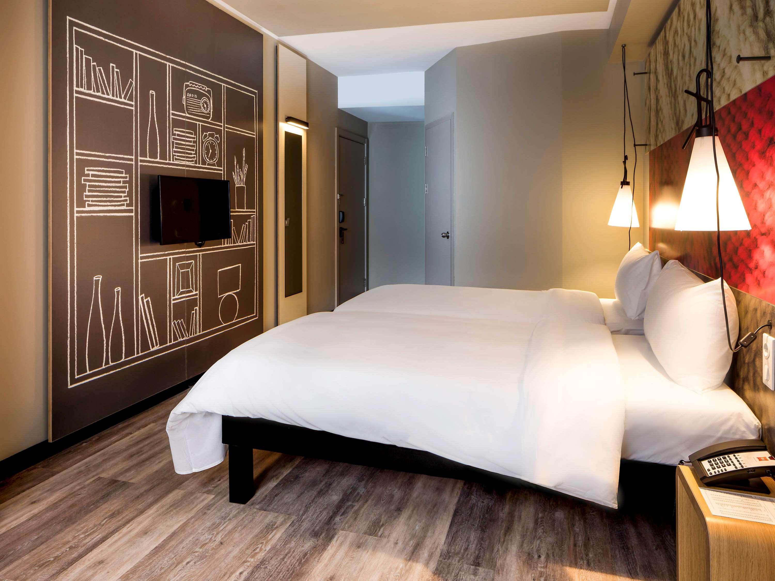 Ibis Istanbul West Hotel Exterior foto