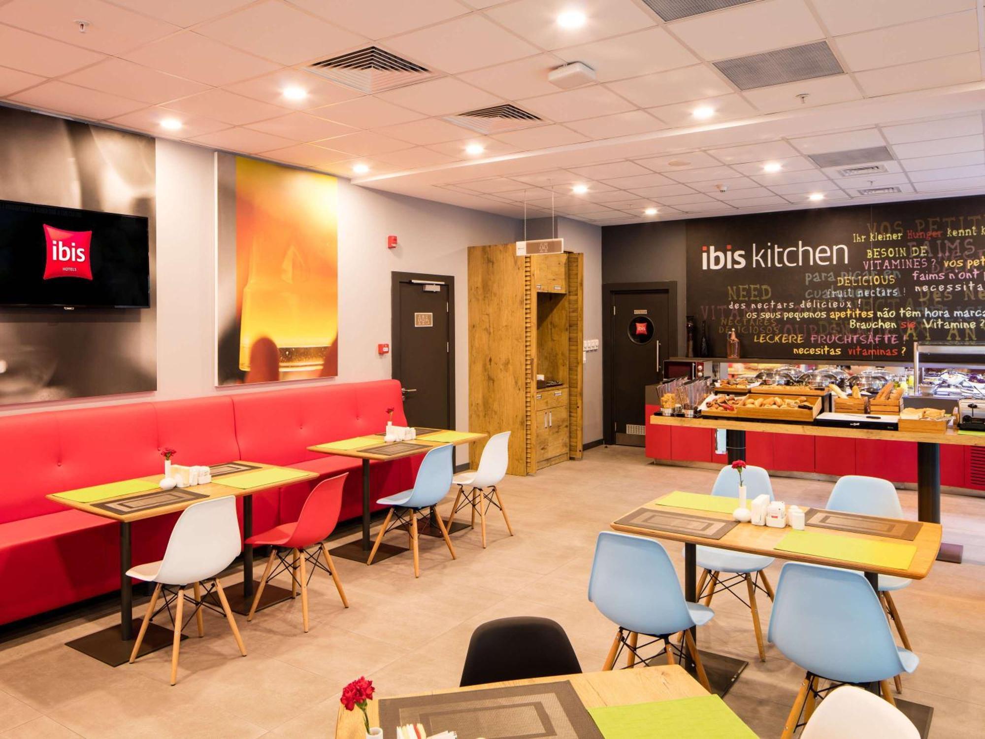 Ibis Istanbul West Hotel Exterior foto
