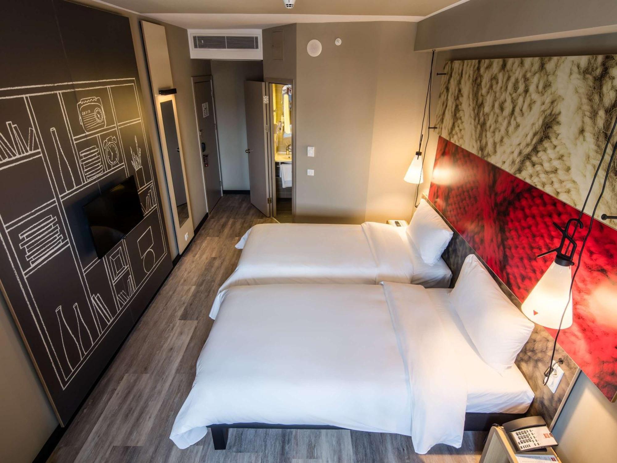 Ibis Istanbul West Hotel Exterior foto